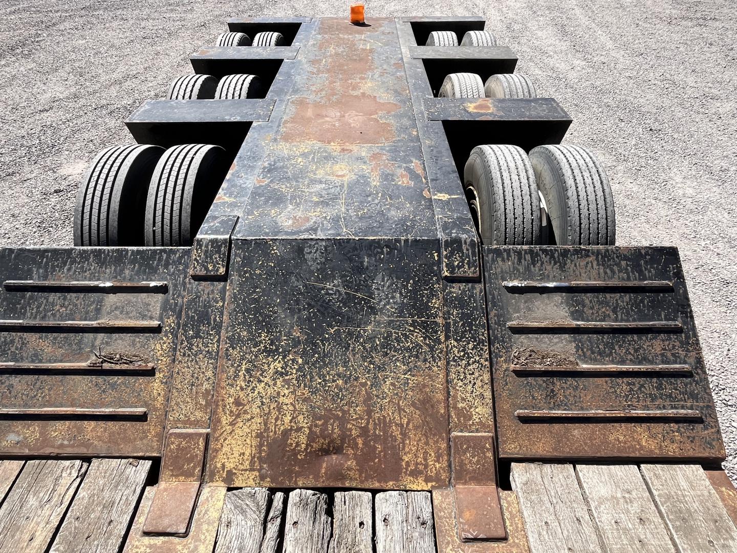 ./imagenes/INVOICE/2019/18031/LOWBOY WITZCO CHALLENGER TRAILER RG-50 (42).JPG